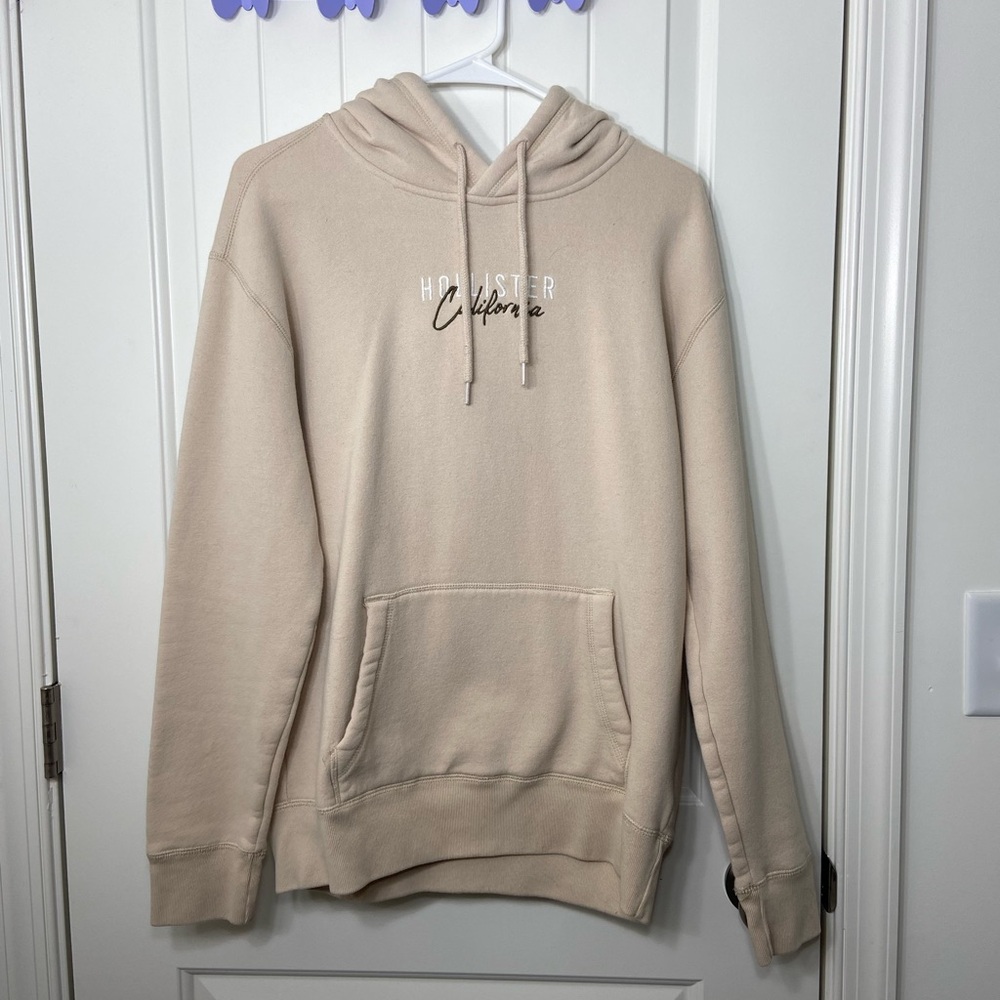 EUC Hollister Co women’s tan cream stitch decal pullover fleece lined‎ hoodie M